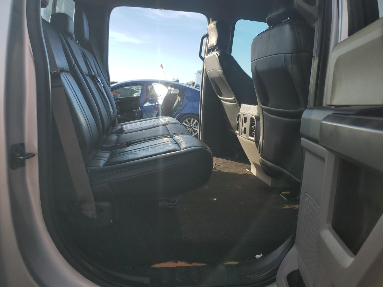 2015 Ford F-150 - Image 10