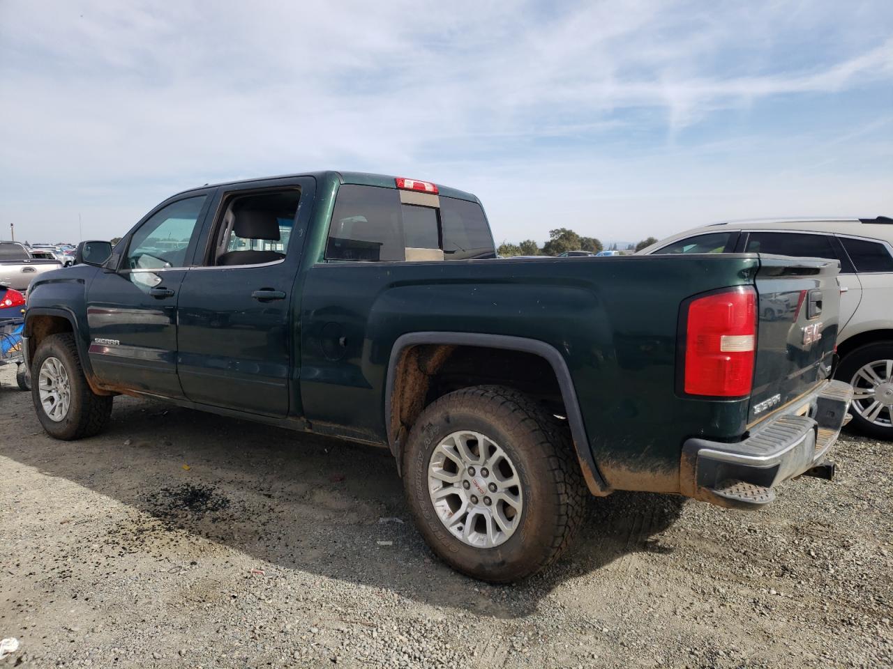 2015 GMC Sierra - Image 2