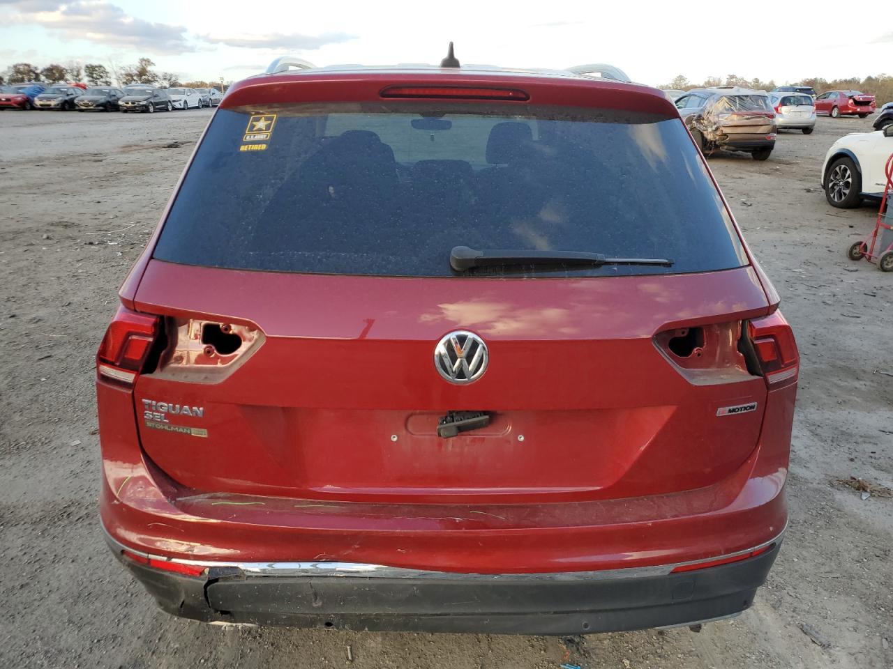 2020 Volkswagen Tiguan - Image 6