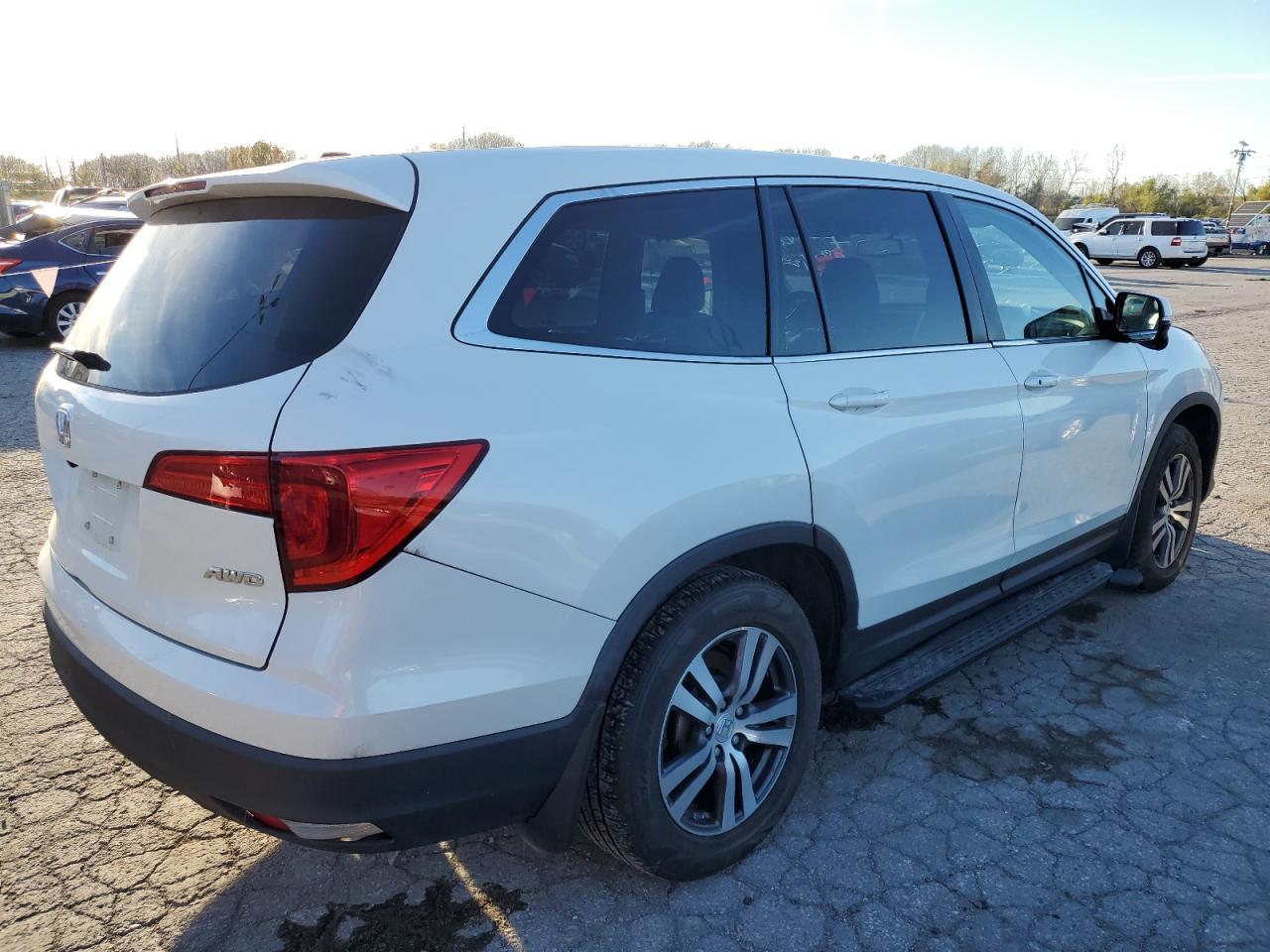2017 Honda Pilot - Image 3