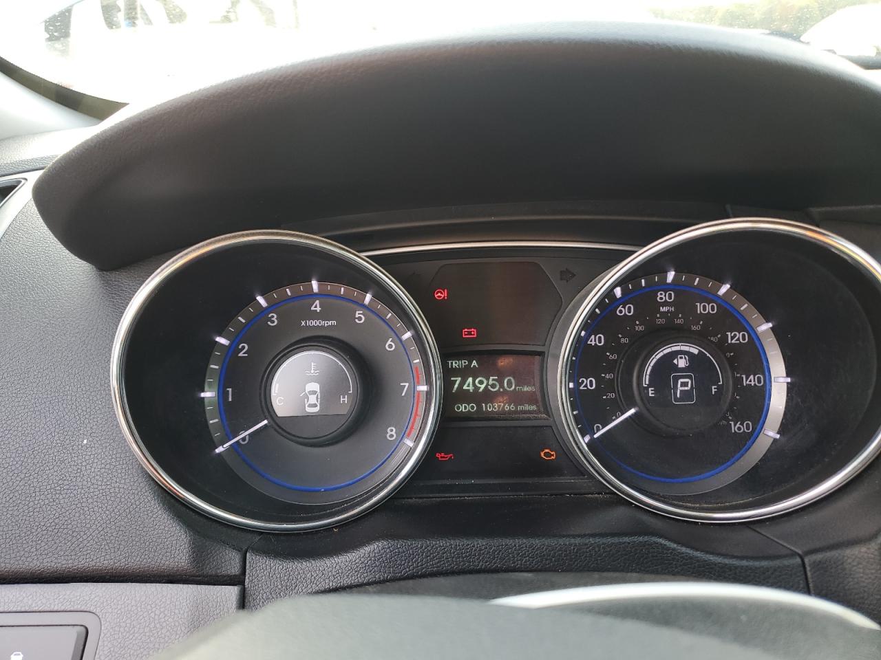2014 Hyundai Sonata - Image 9