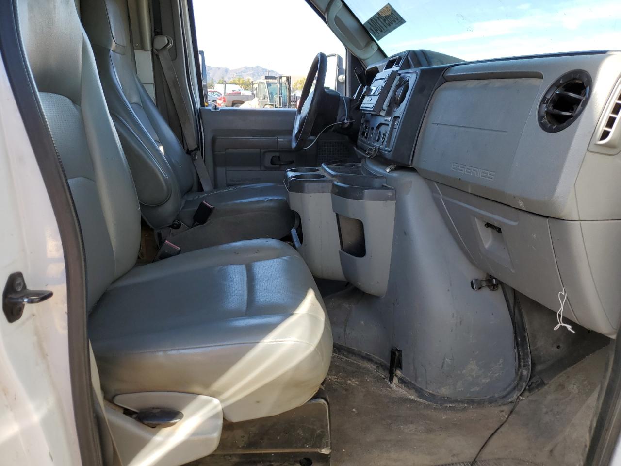 2014 Ford Econoline E350 Super Duty Cutaway Van VIN: 1FDWE3FL4EDA75732 Lot: 80691104