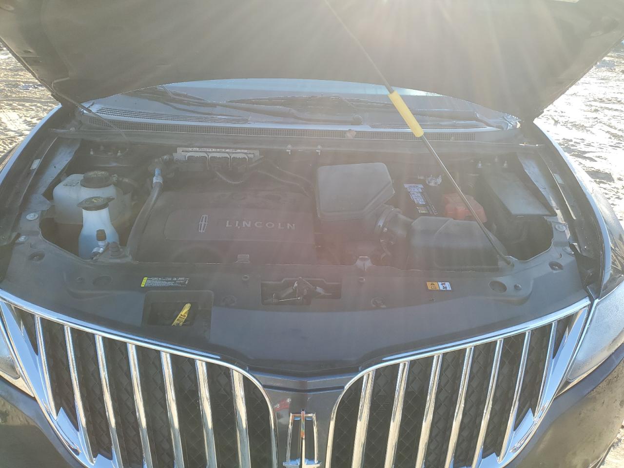 2013 Lincoln MKX - Image 12
