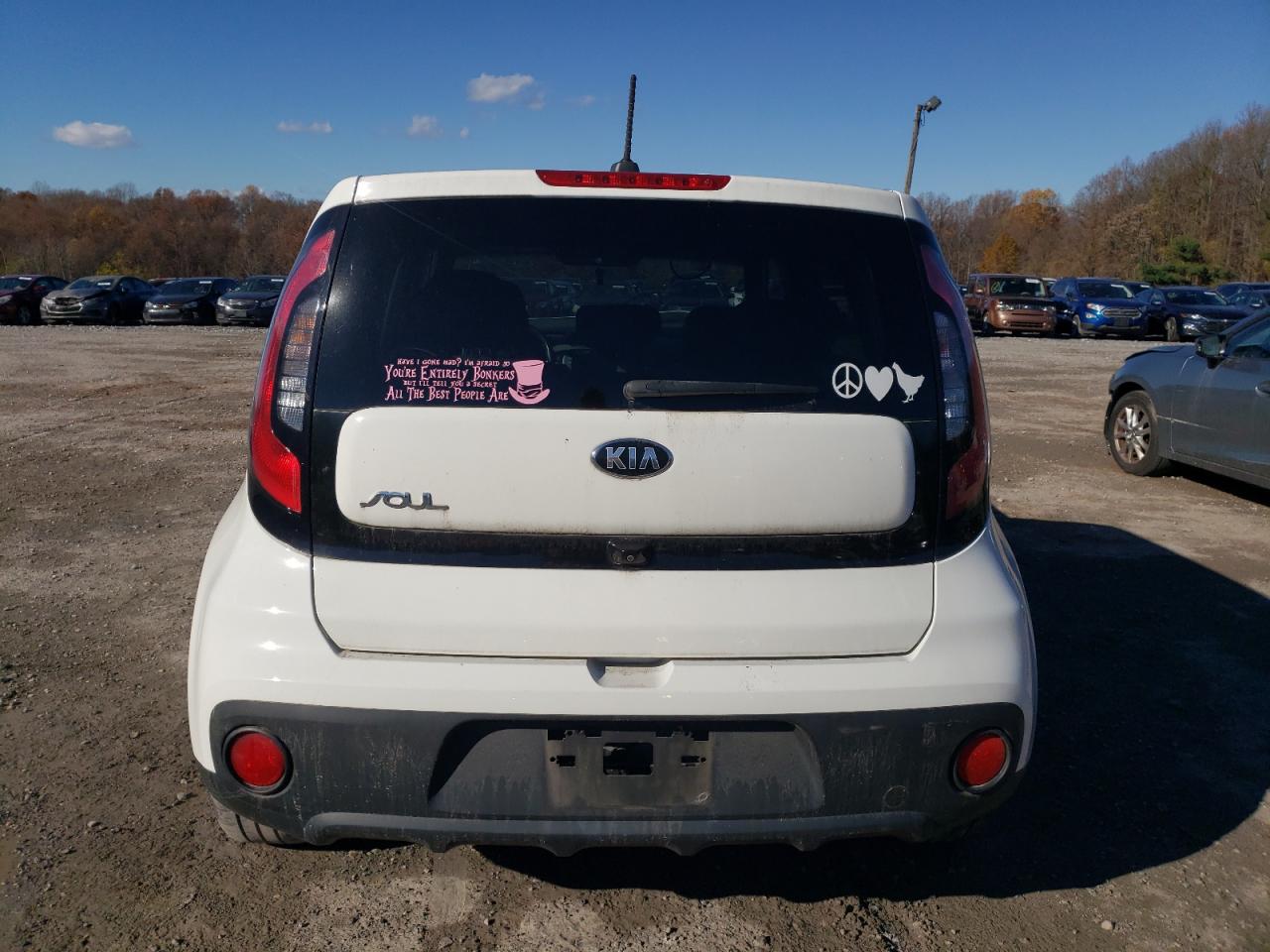 VIN KNDJN2A27K7015526 2019 KIA SOUL no.6