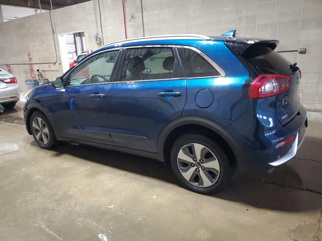 2019 Kia Niro - Image 2