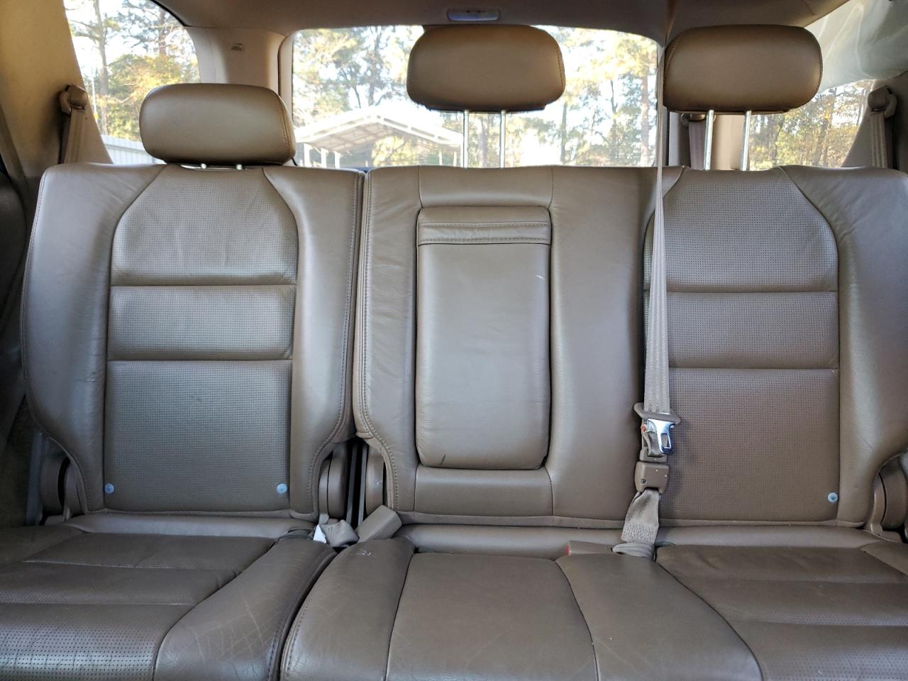 2004 Acura MDX - Image 10