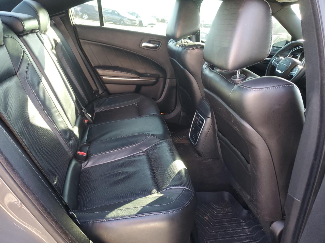 2018 Dodge Charger - Image 10