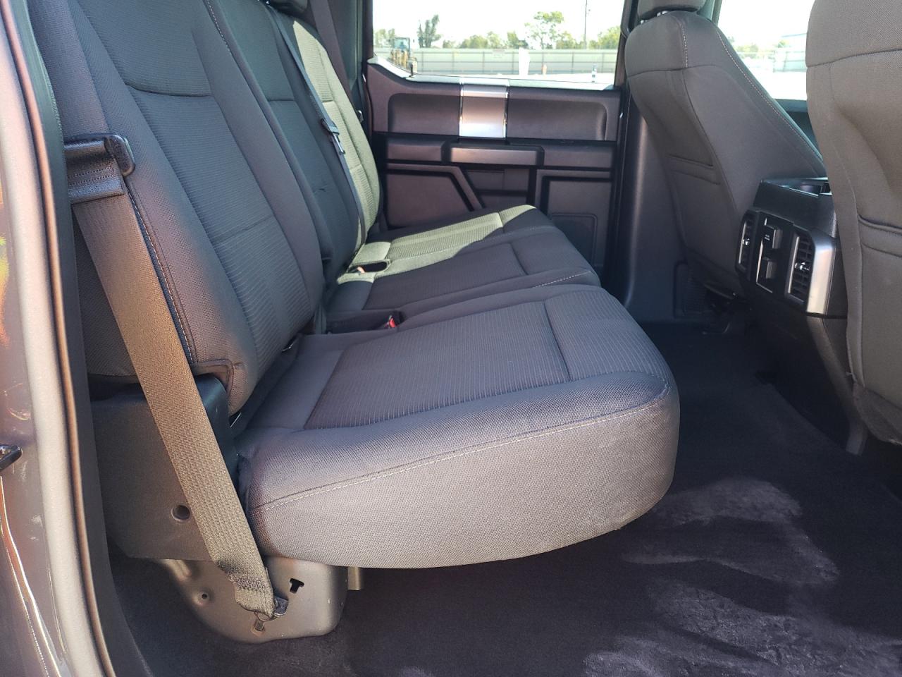 2016 Ford F-150 - Image 11