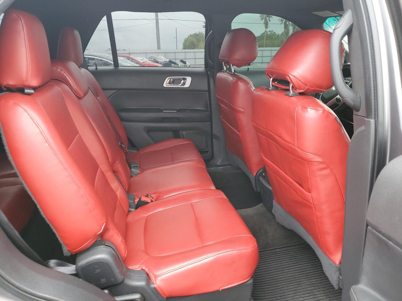 2013 Ford Explorer - Image 11