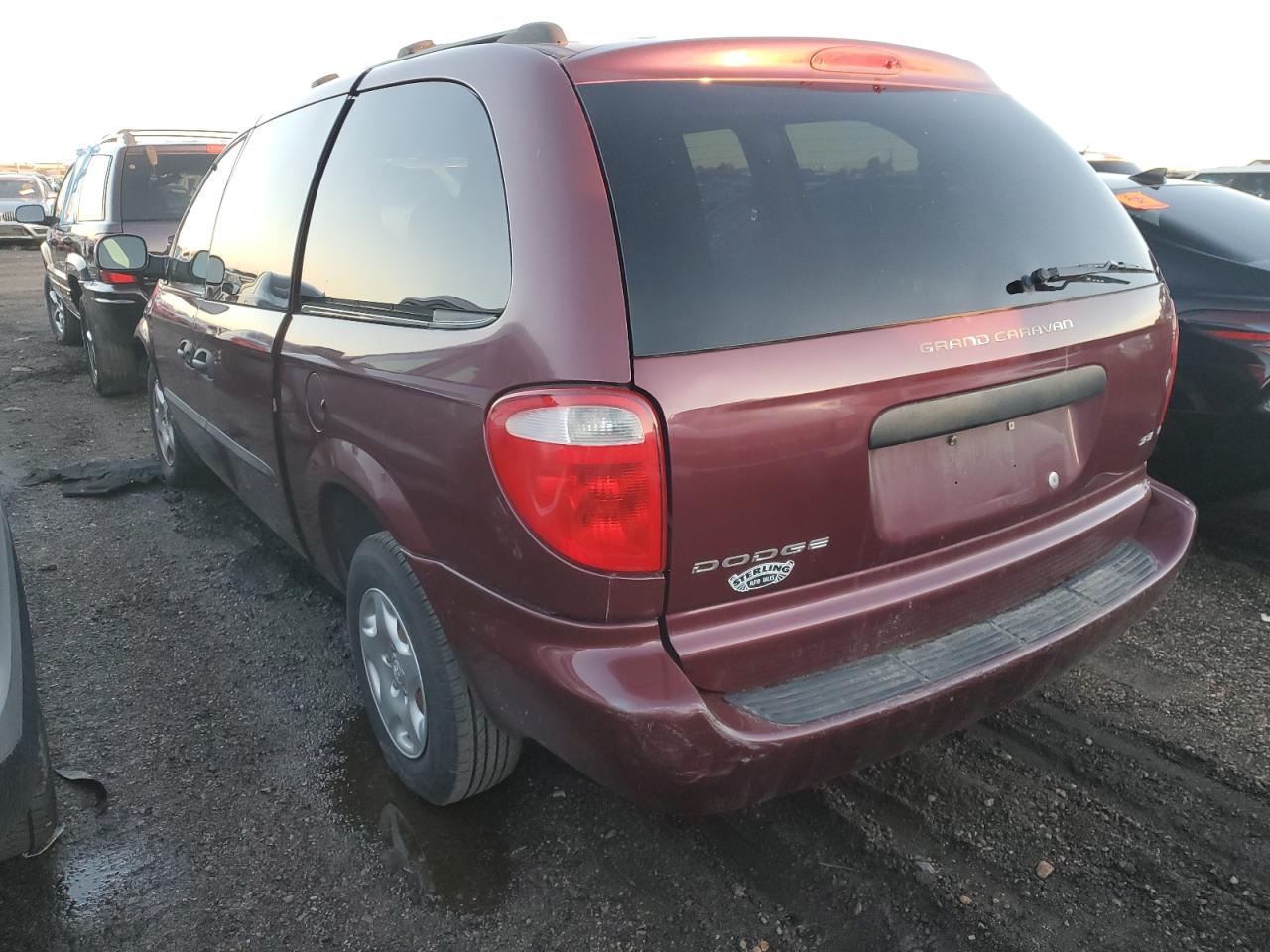 2003 Dodge Caravan - Image 2