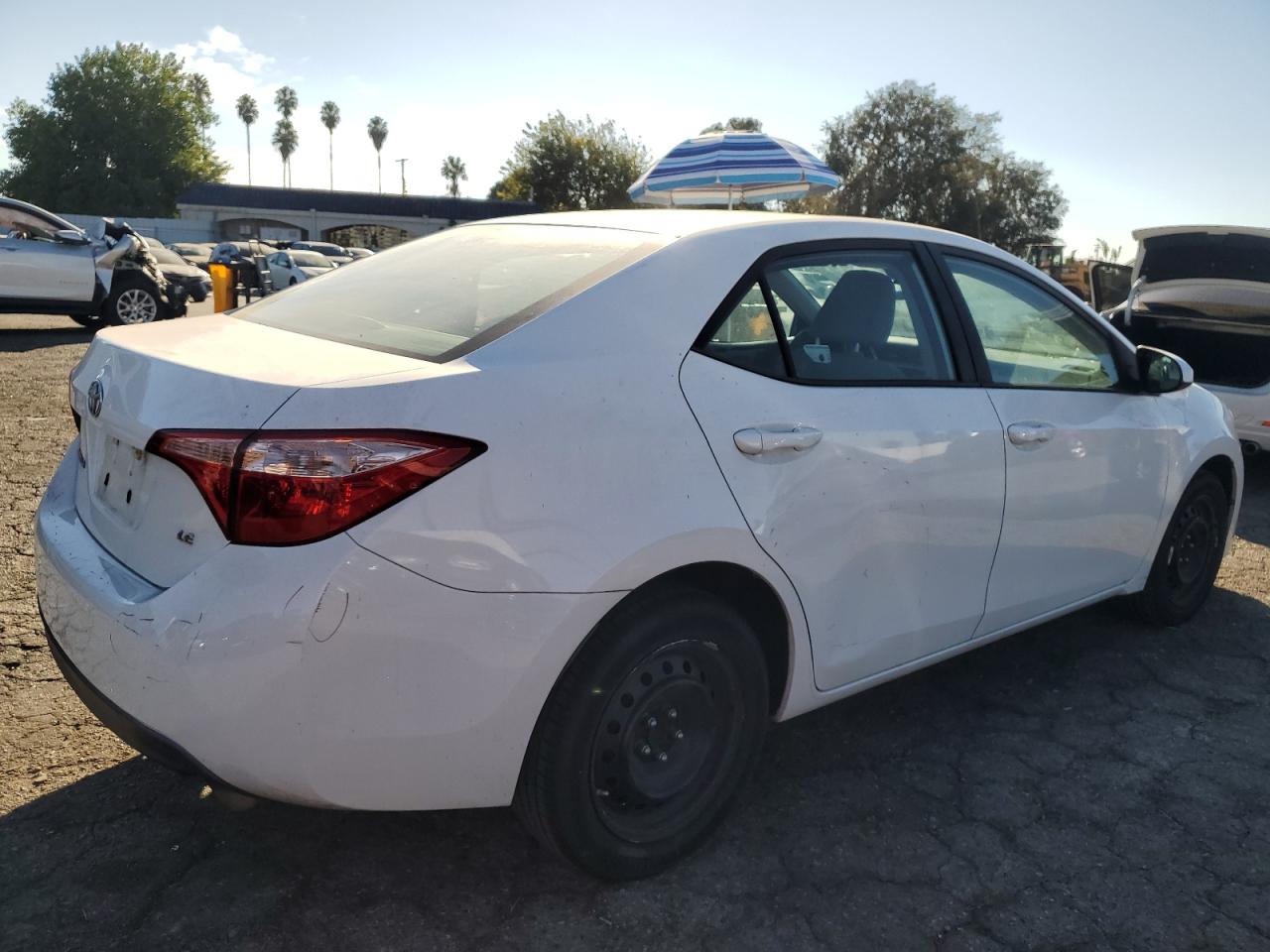 VIN 5YFBURHE6HP735214 2017 TOYOTA COROLLA no.3