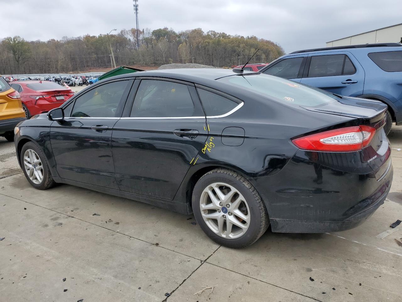 2016 Ford Fusion - Image 2