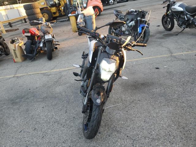 2023 CF MOTO 300NK 