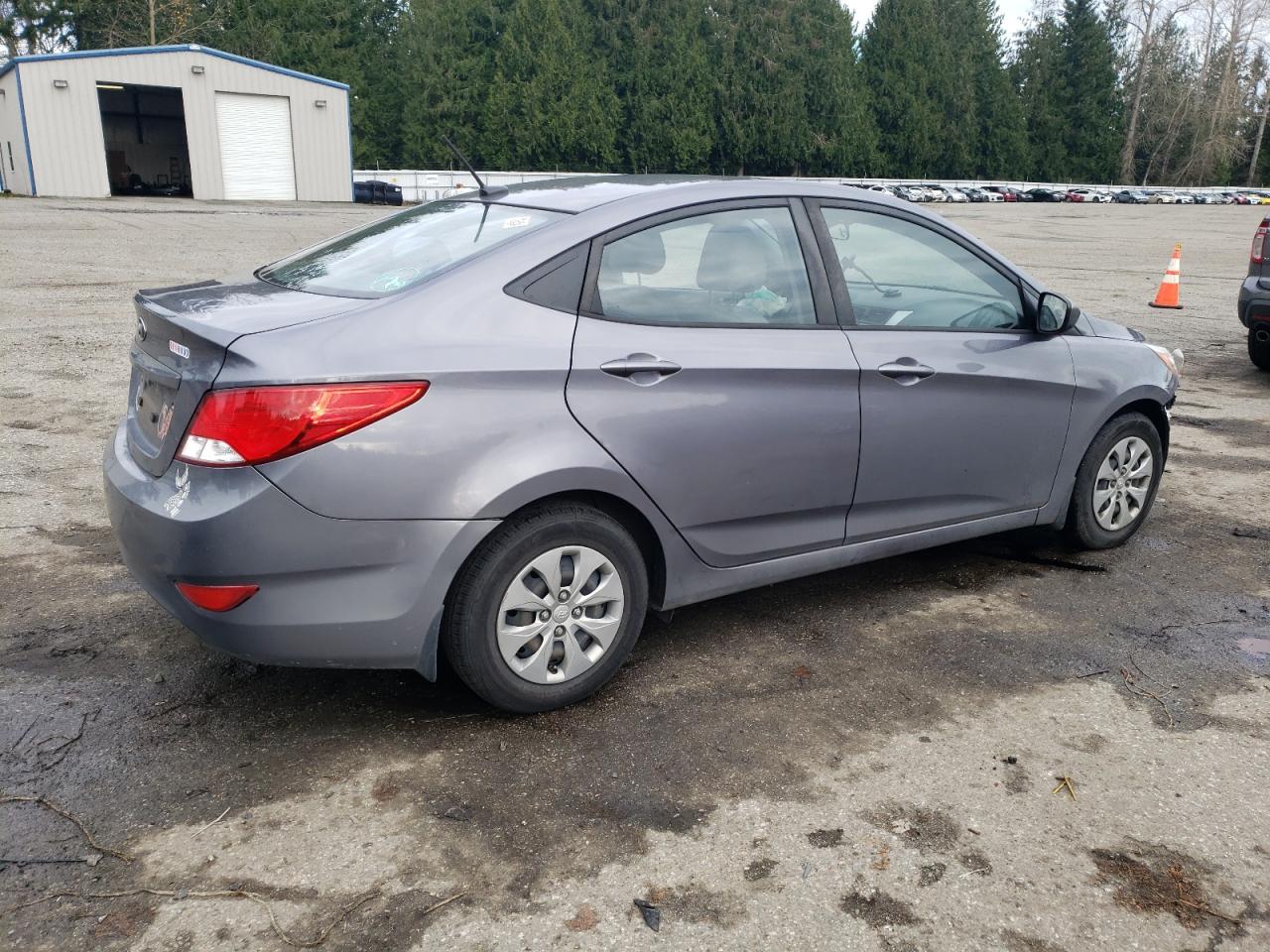 VIN KMHCT4AE3GU114725 2016 HYUNDAI ACCENT no.3