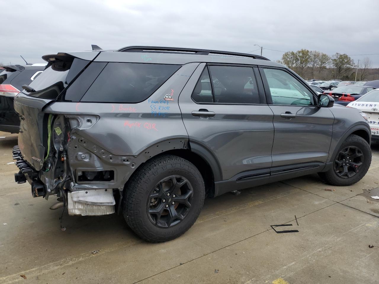 2023 Ford Explorer - Image 3