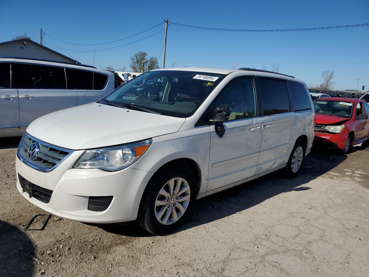 2012 Volkswagen Routan Se