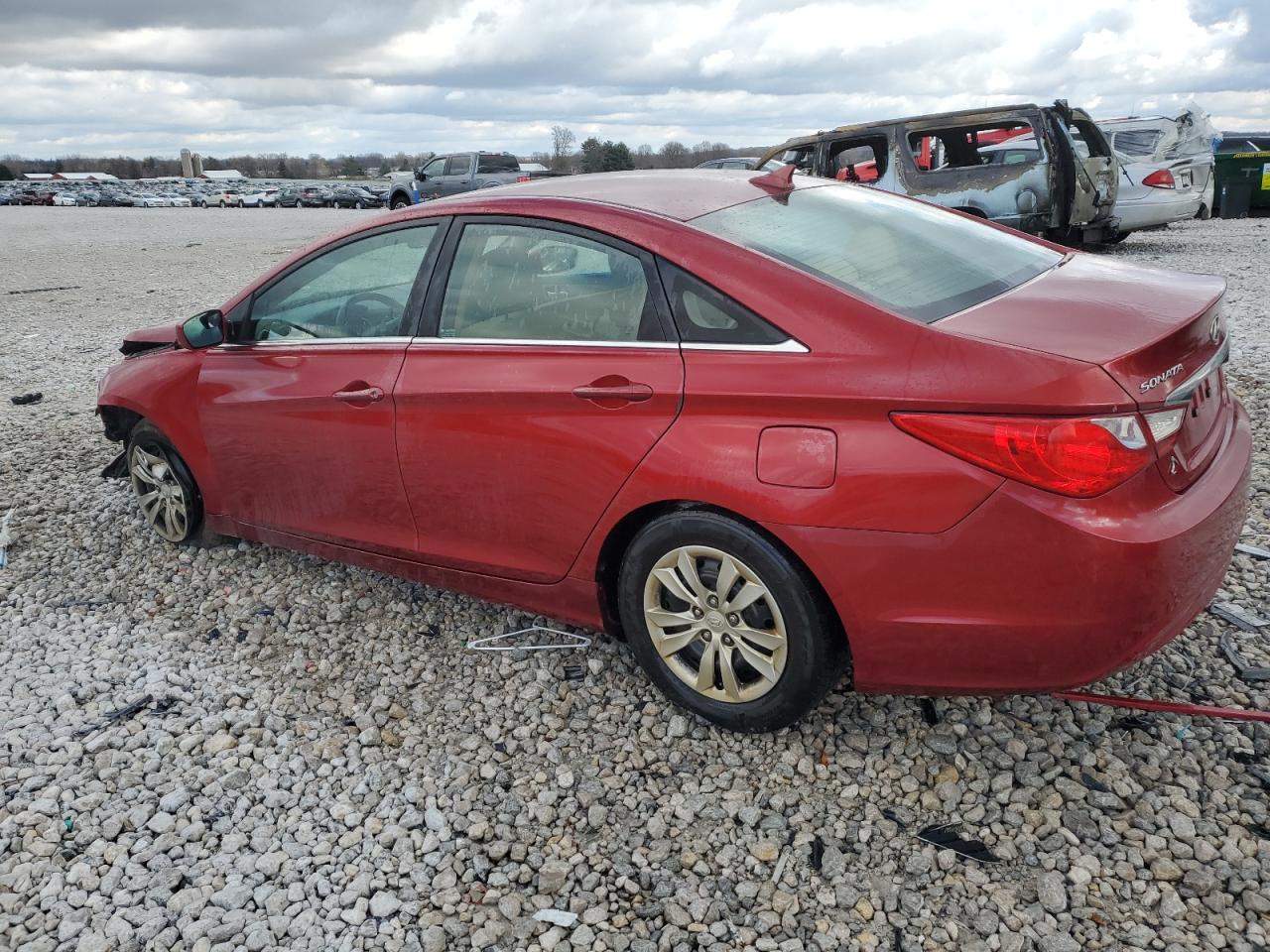 2011 Hyundai Sonata - Image 2