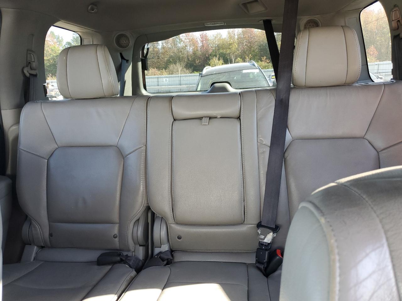 2012 Honda Pilot - Image 10