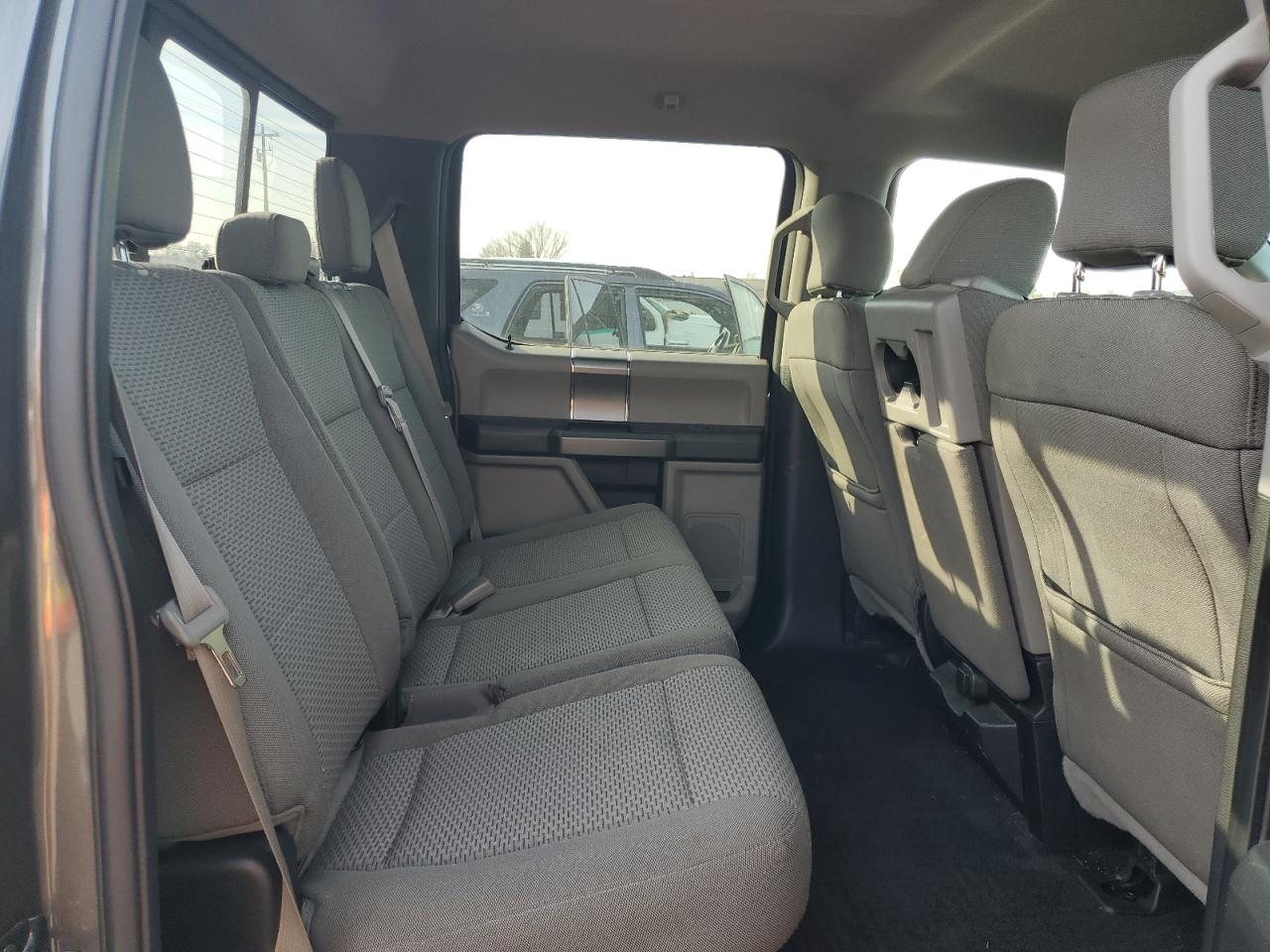 2017 Ford F-150 - Image 10