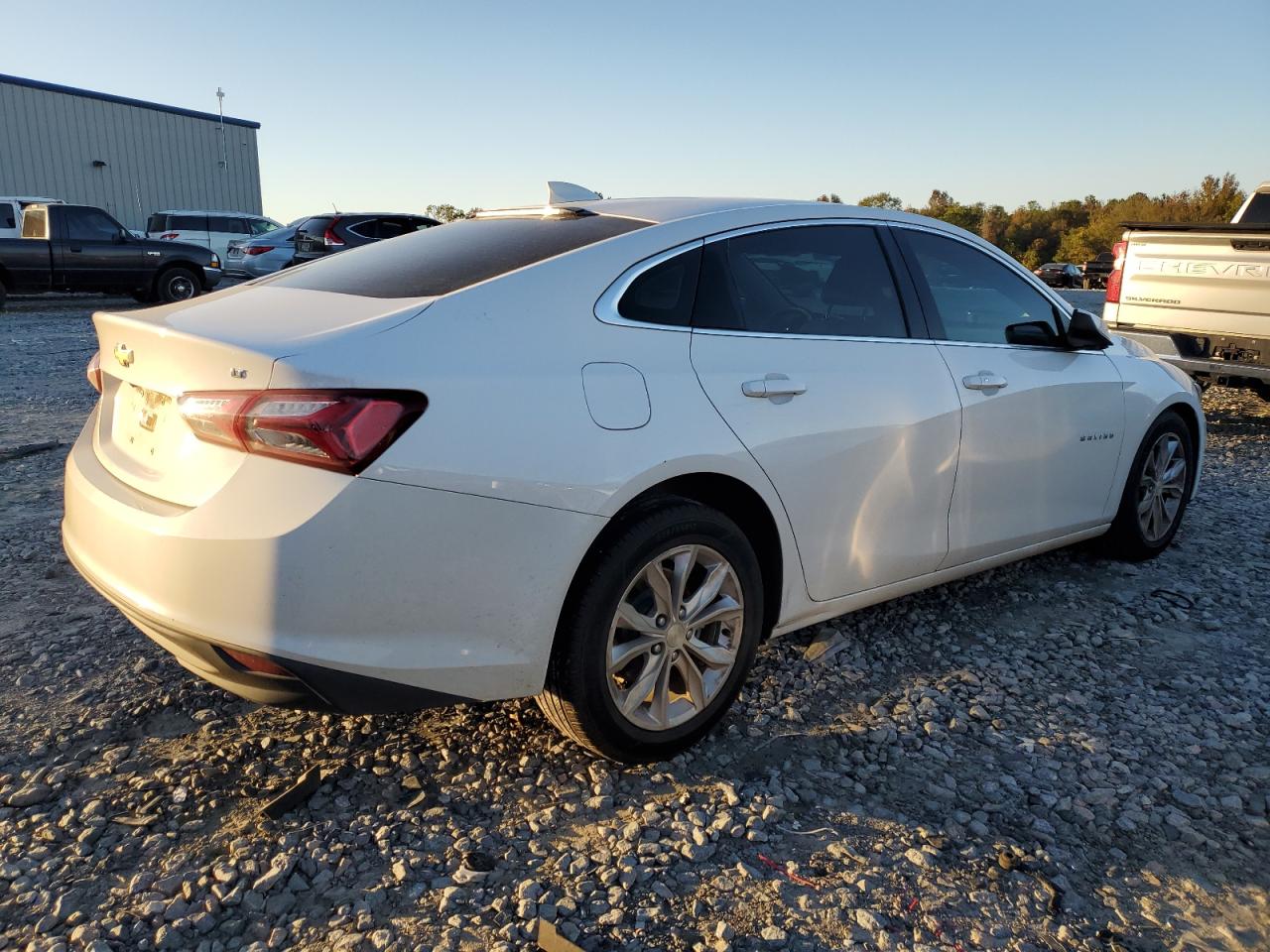 2019 Chevrolet Malibu - Image 3