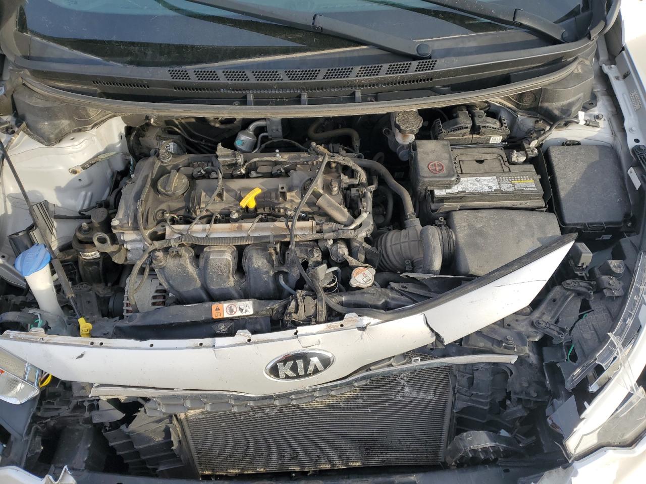 2016 Kia Forte - Image 13