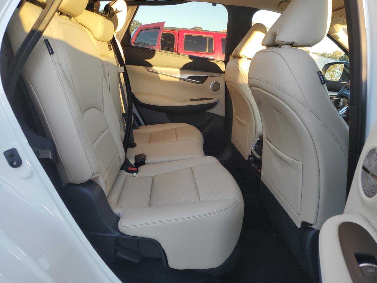 2021 Infiniti QX50 - Image 11
