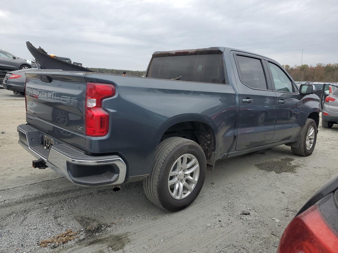 2019 Chevrolet Silverado - Image 3