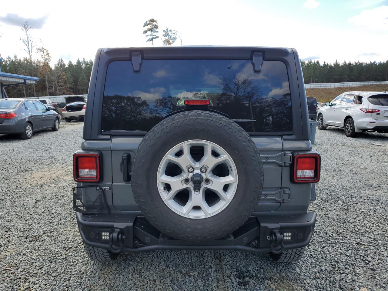 2021 Jeep Wrangler - Image 6