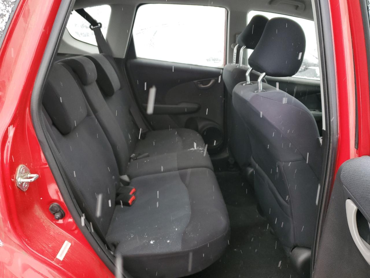 2011 Honda Fit - Image 10