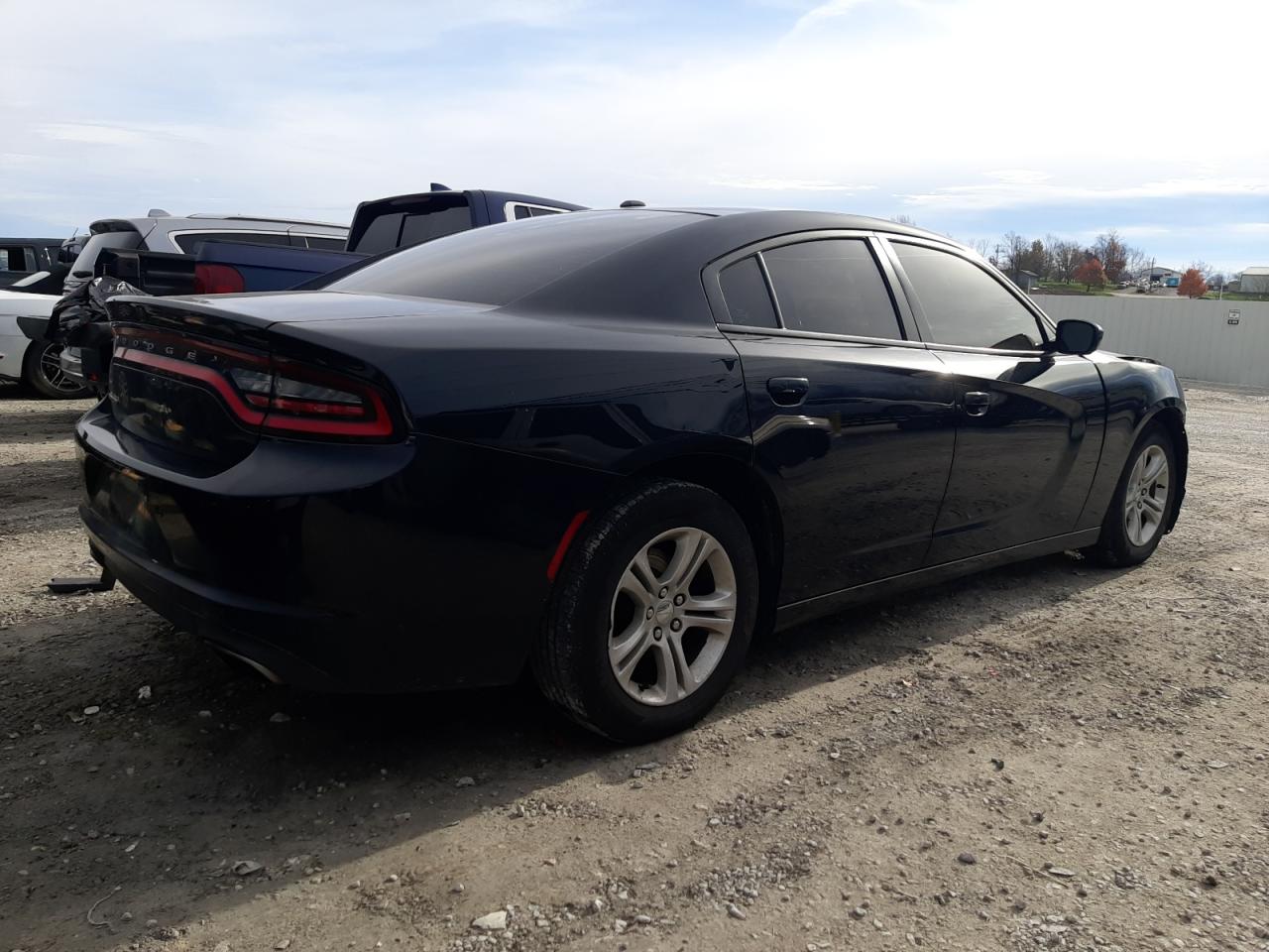 VIN 2C3CDXBG5KH622035 2019 DODGE CHARGER no.3