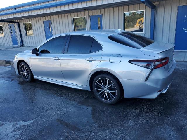 TOYOTA CAMRY 2022 Srebrny