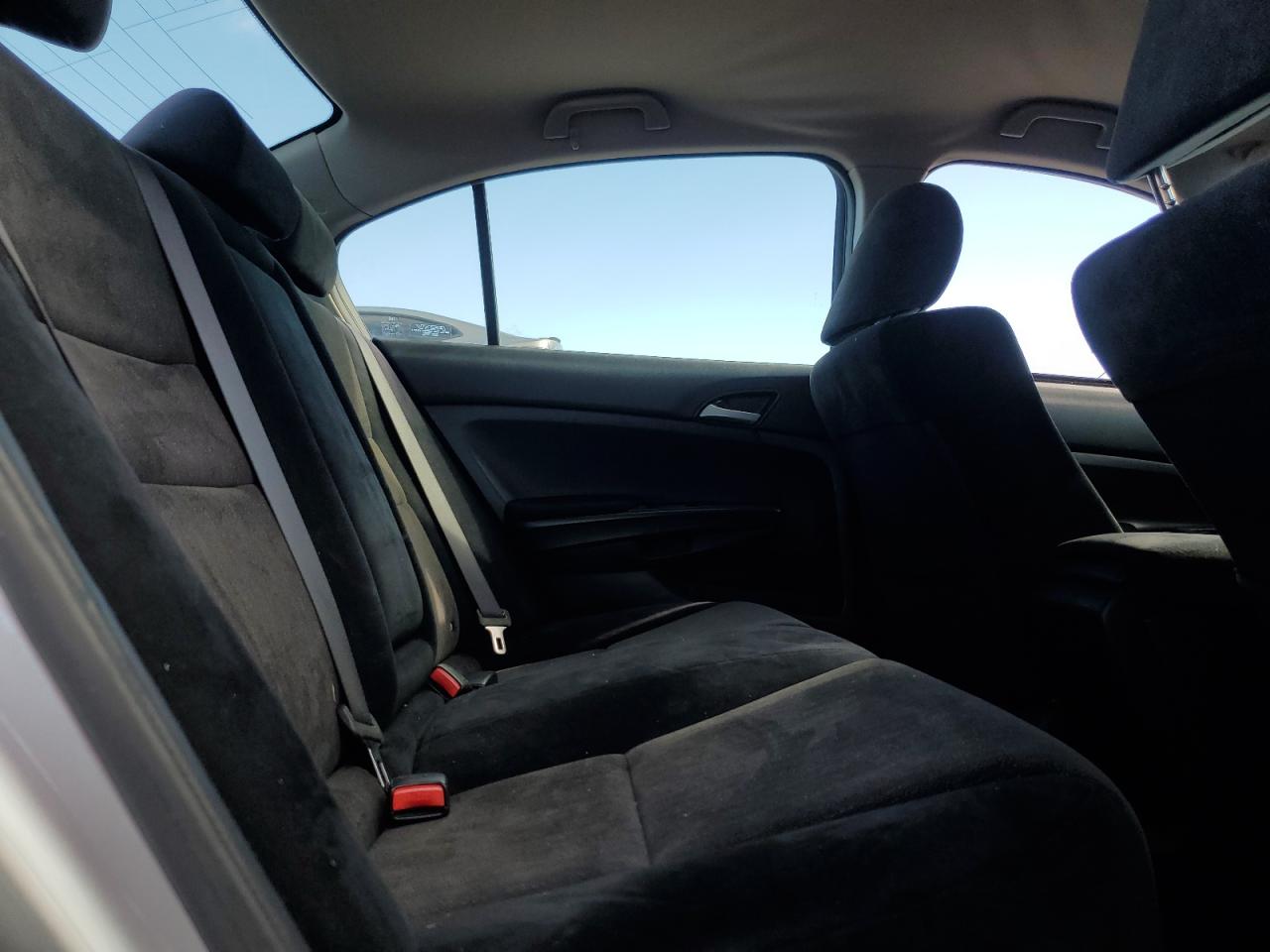 2009 Honda Accord - Image 10