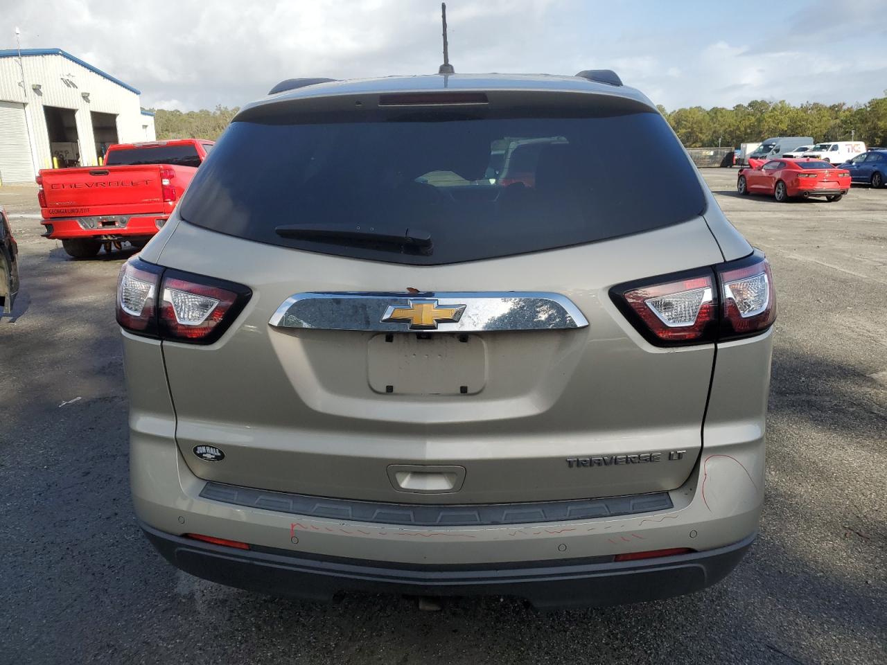2013 Chevrolet Traverse - Image 6