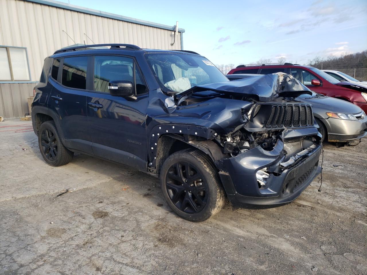 VIN ZACNJDE19NPN68094 2022 JEEP RENEGADE A no.4