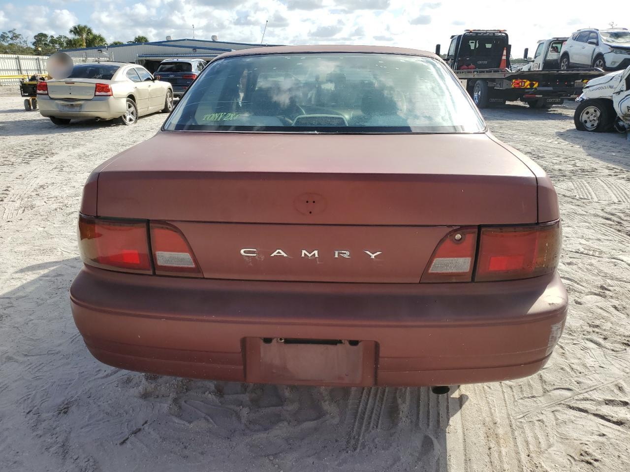 1996 Toyota Camry Dx VIN: 4T1BG12K3TU695267 Lot: 80646864