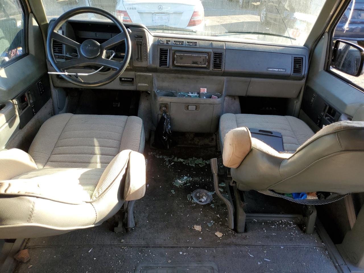 1990 Chevrolet Astro - Image 8