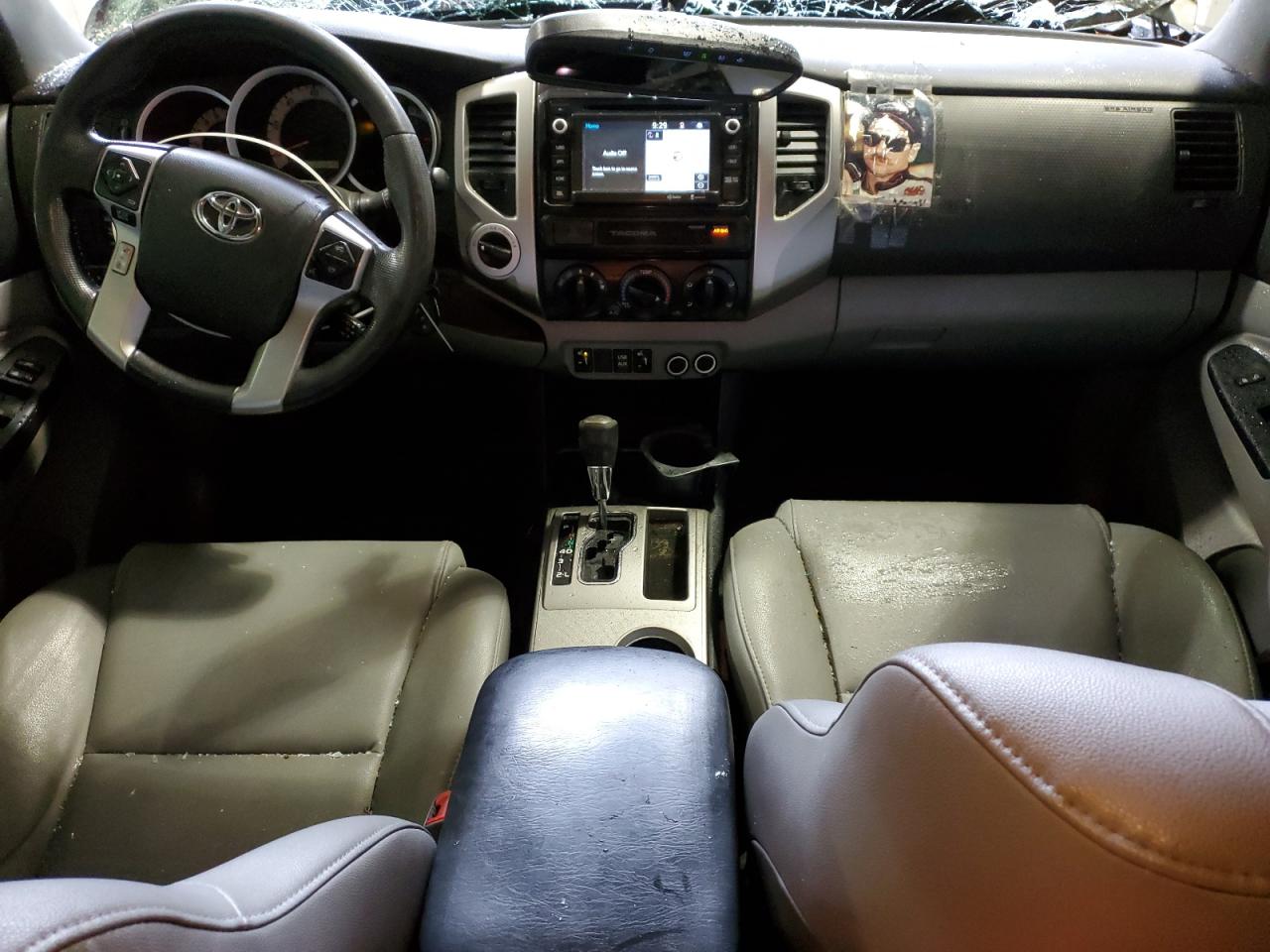 2015 Toyota Tacoma - Image 8