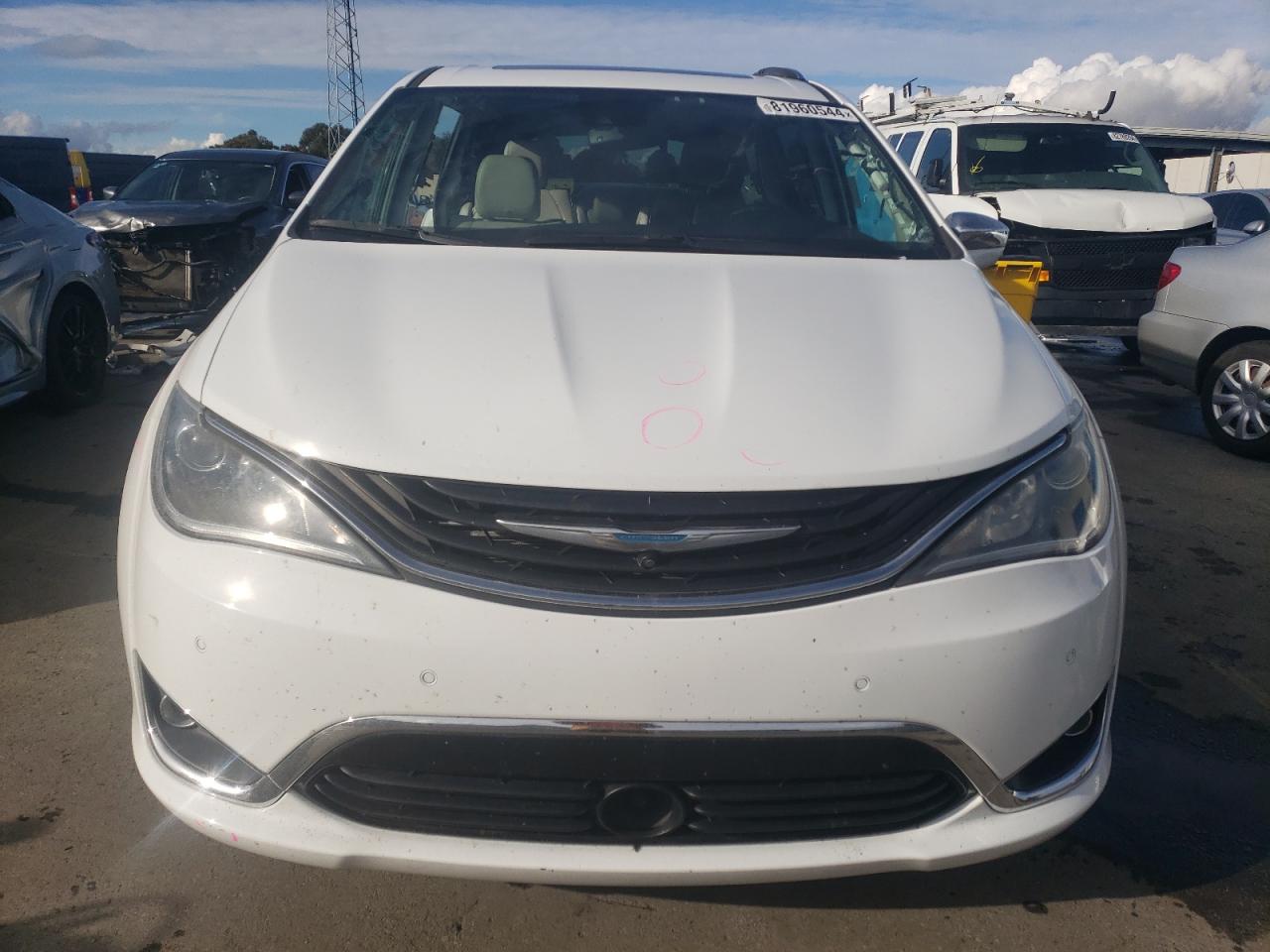 2019 Chrysler Pacifica - Image 5