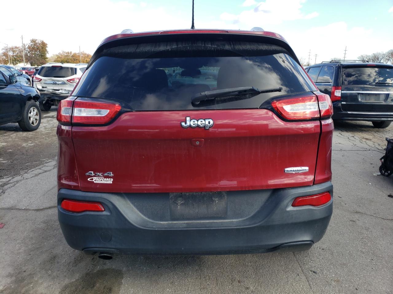 2015 Jeep Cherokee Latitude VIN: 1C4PJMCB7FW697477 Lot: 79976104