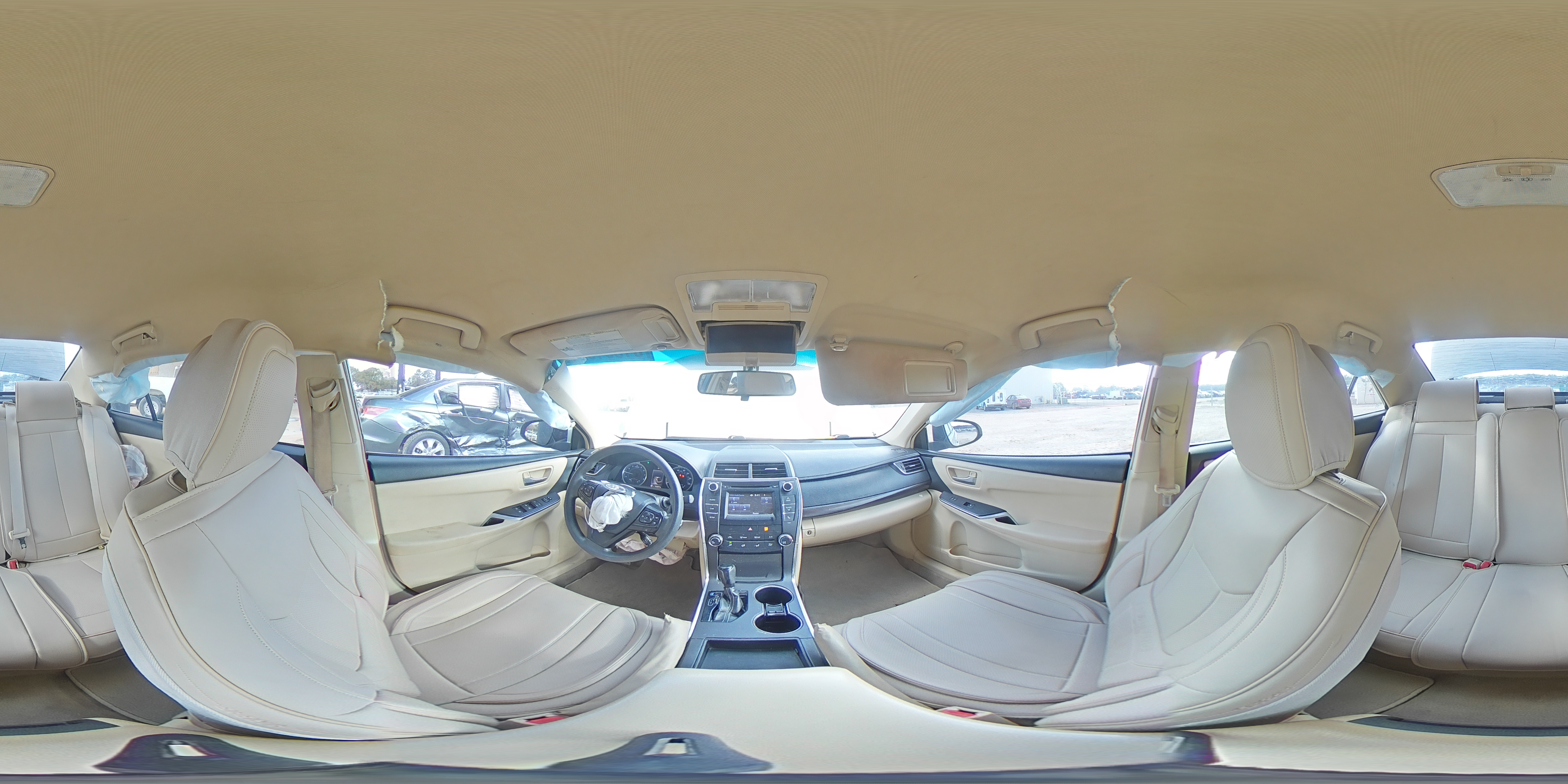 2016 Toyota Camry - Image 13