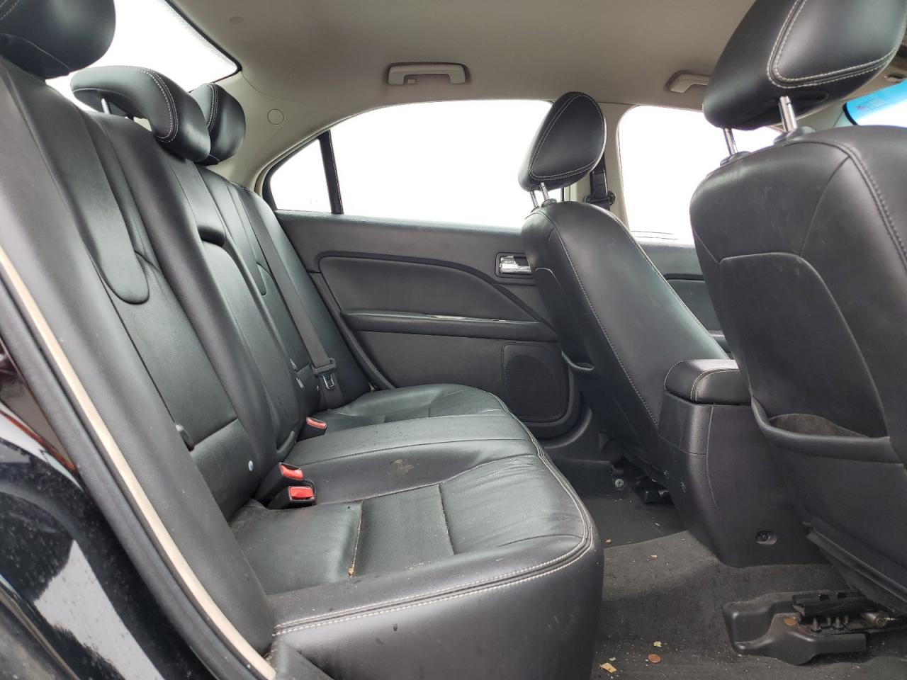 2012 Ford Fusion - Image 10