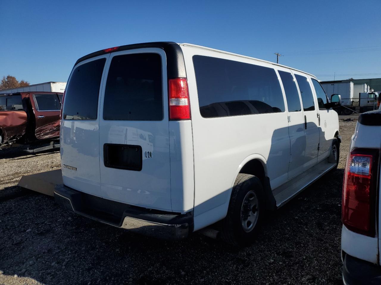 2018 Chevrolet Express - Image 3