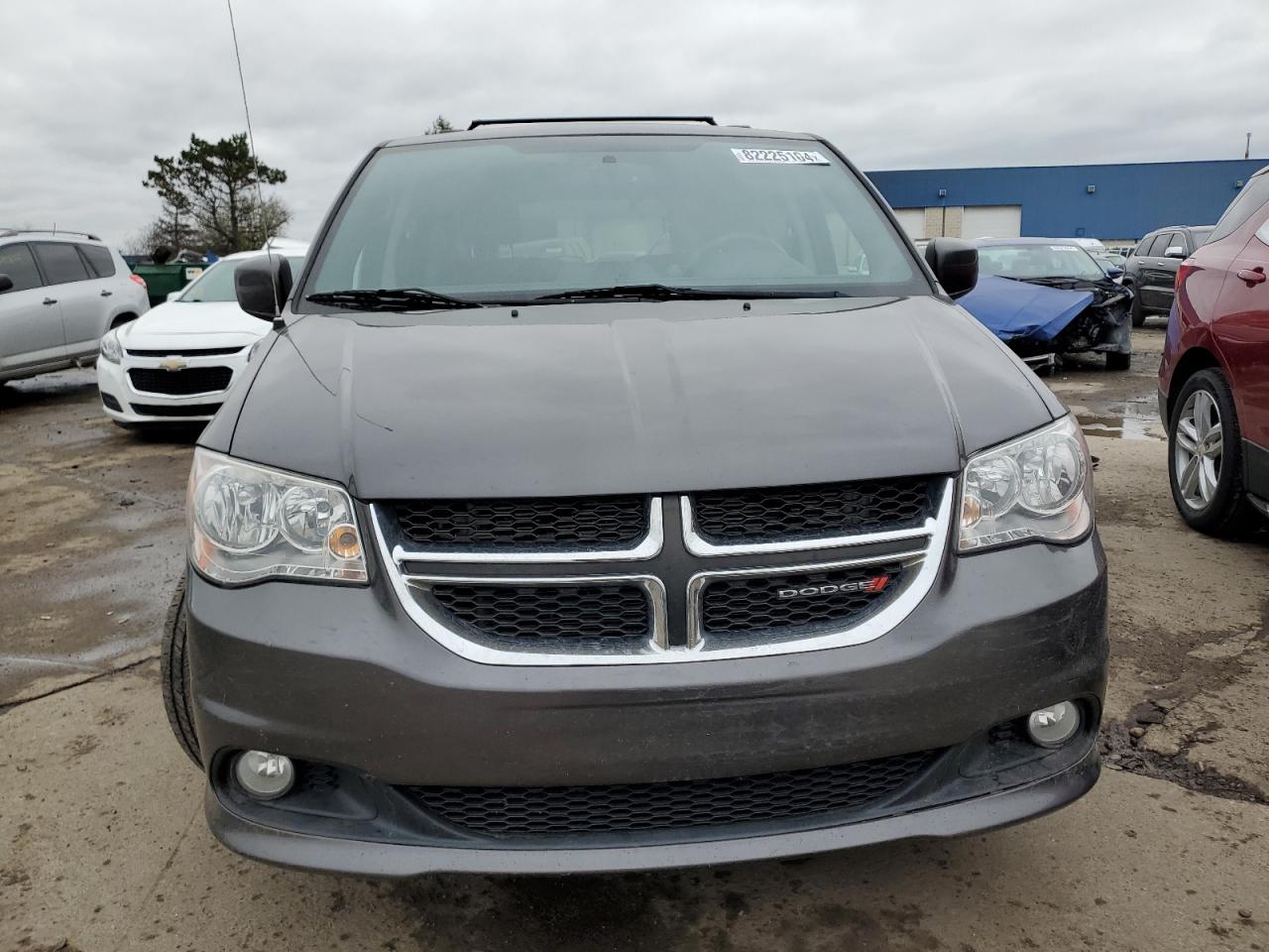 VIN 2C4RDGCG2HR580379 2017 DODGE CARAVAN no.5