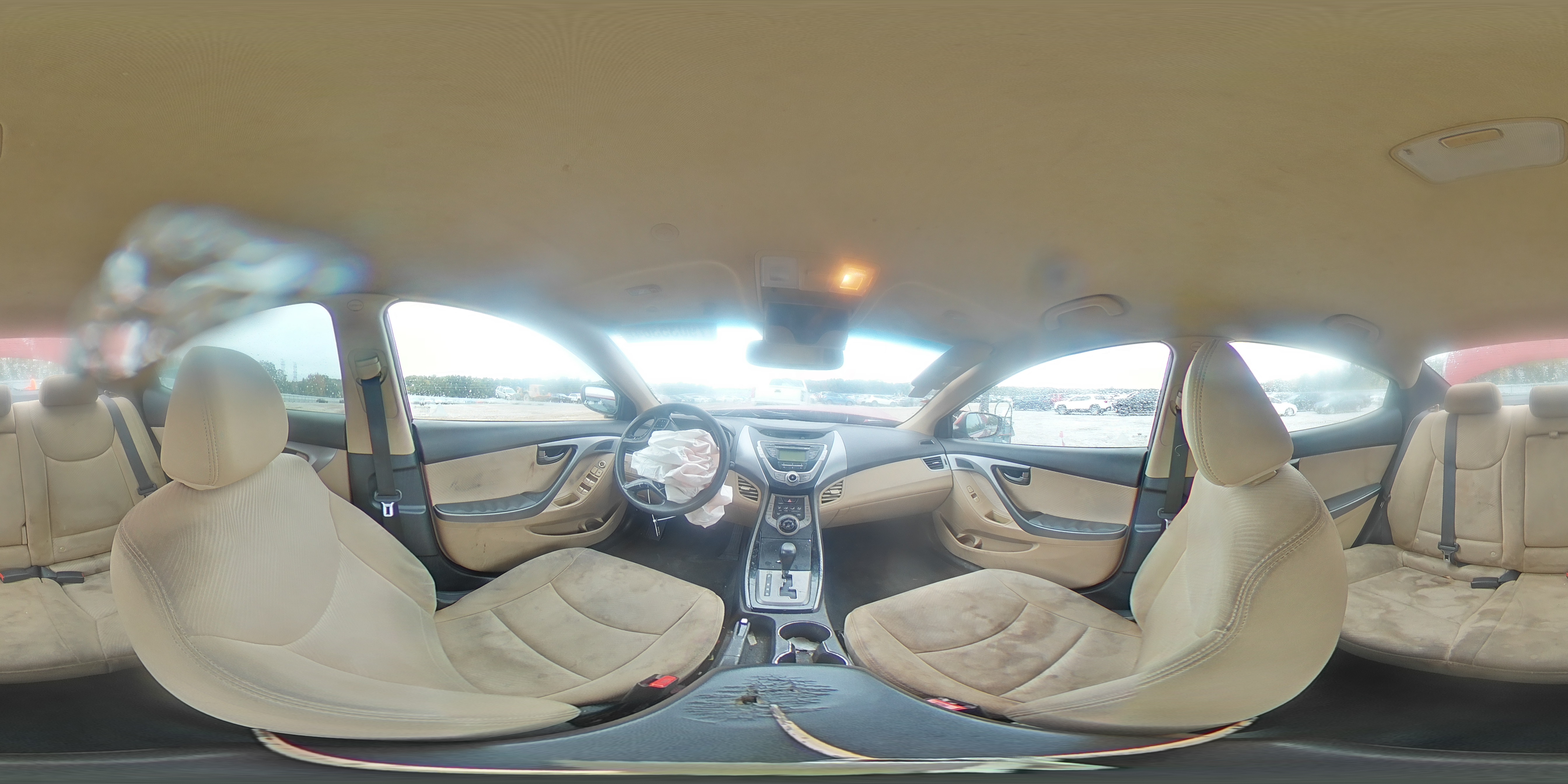 2013 Hyundai Elantra - Image 13