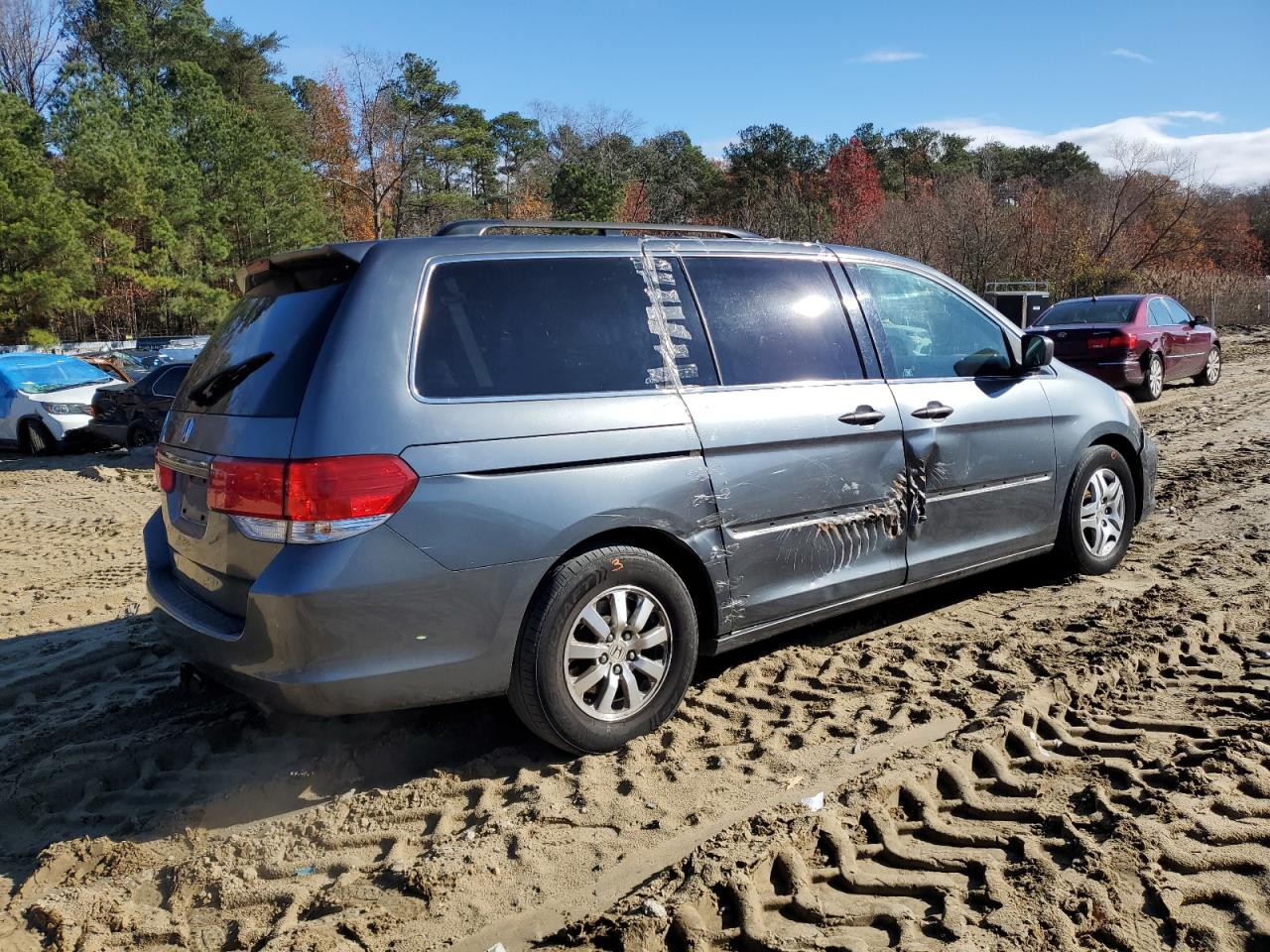 2010 Honda Odyssey - Image 3