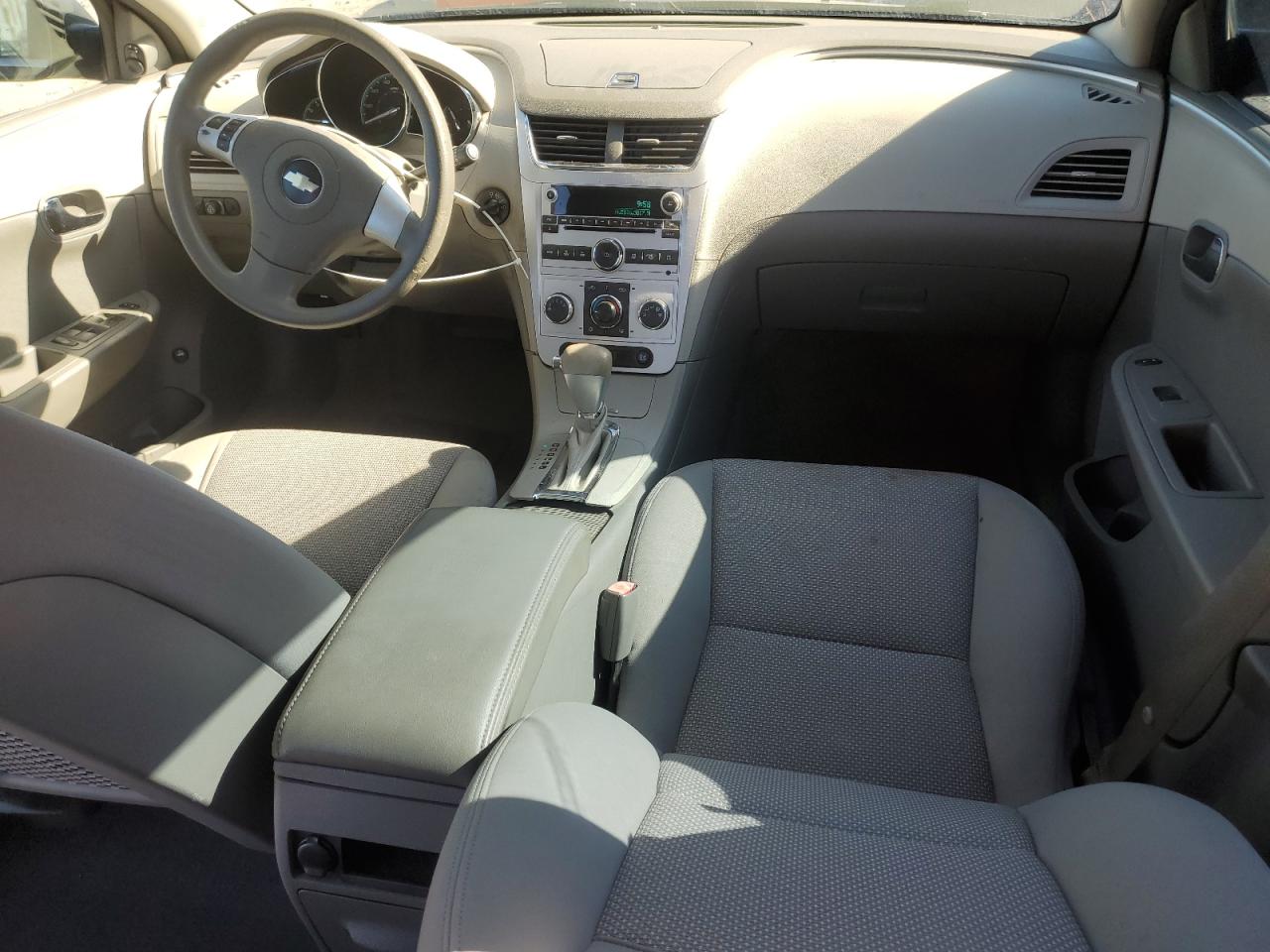 2009 Chevrolet Malibu - Image 8