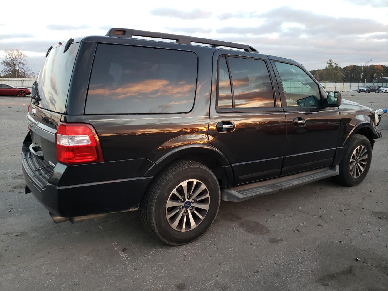 2015 Ford Expedition - Image 3