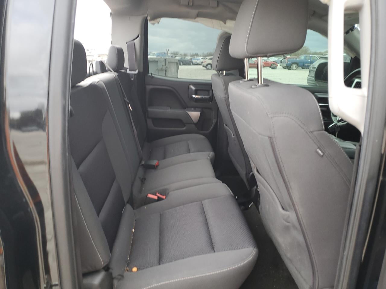 2016 Chevrolet Silverado - Image 10