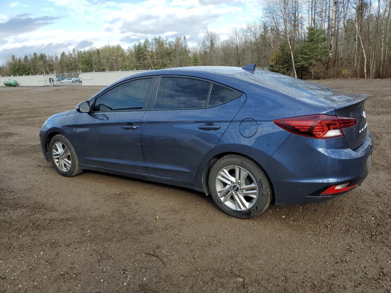 2019 Hyundai Elantra - Image 2