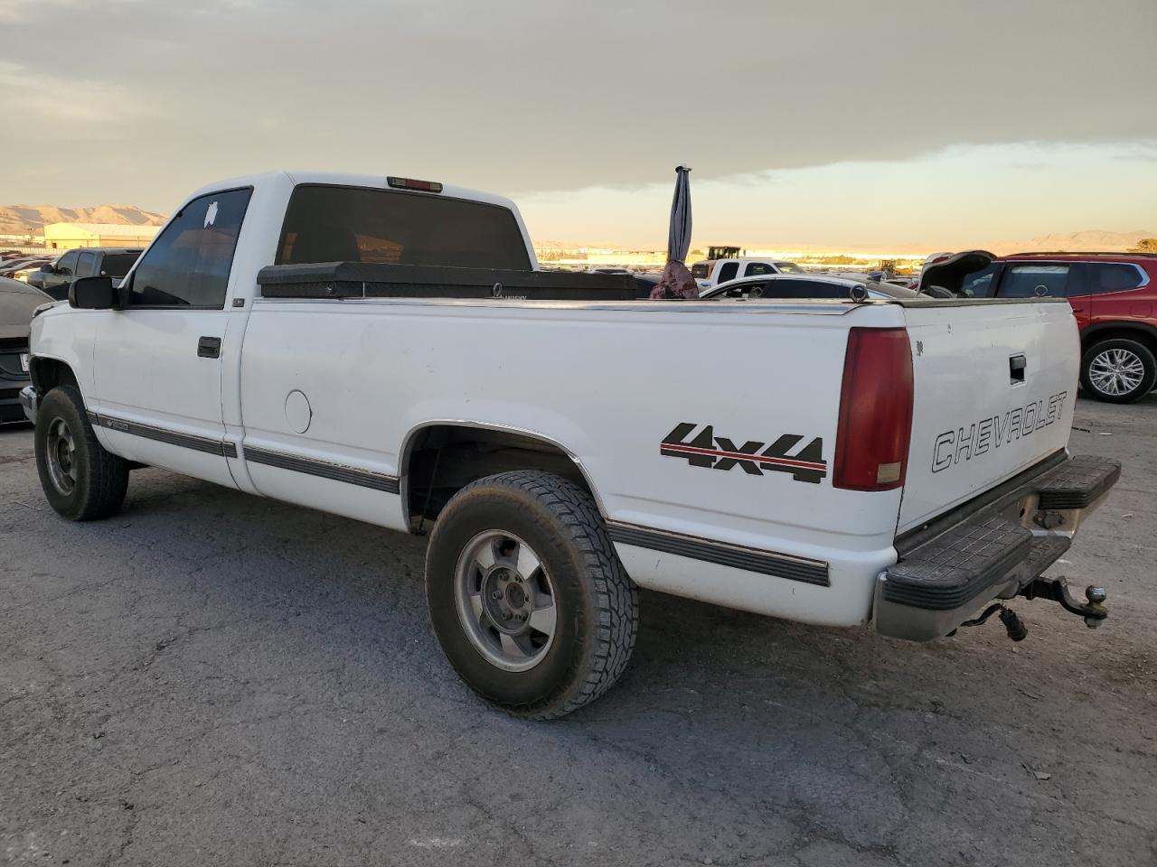 1997 Chevrolet GMT-400 - Image 2